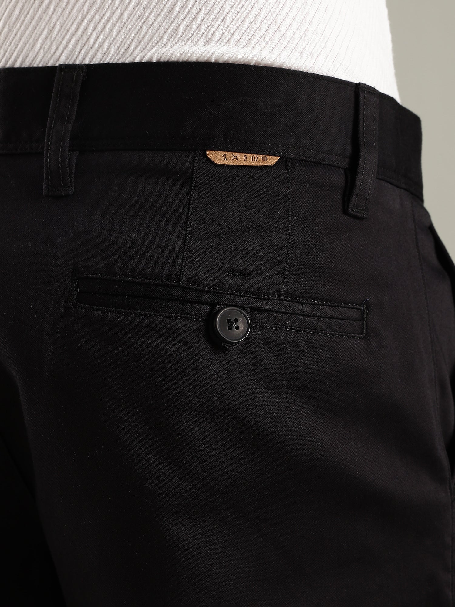 Thomas Scott Men Black Straight Fit Mid-Rise Solid Chinos Trouser