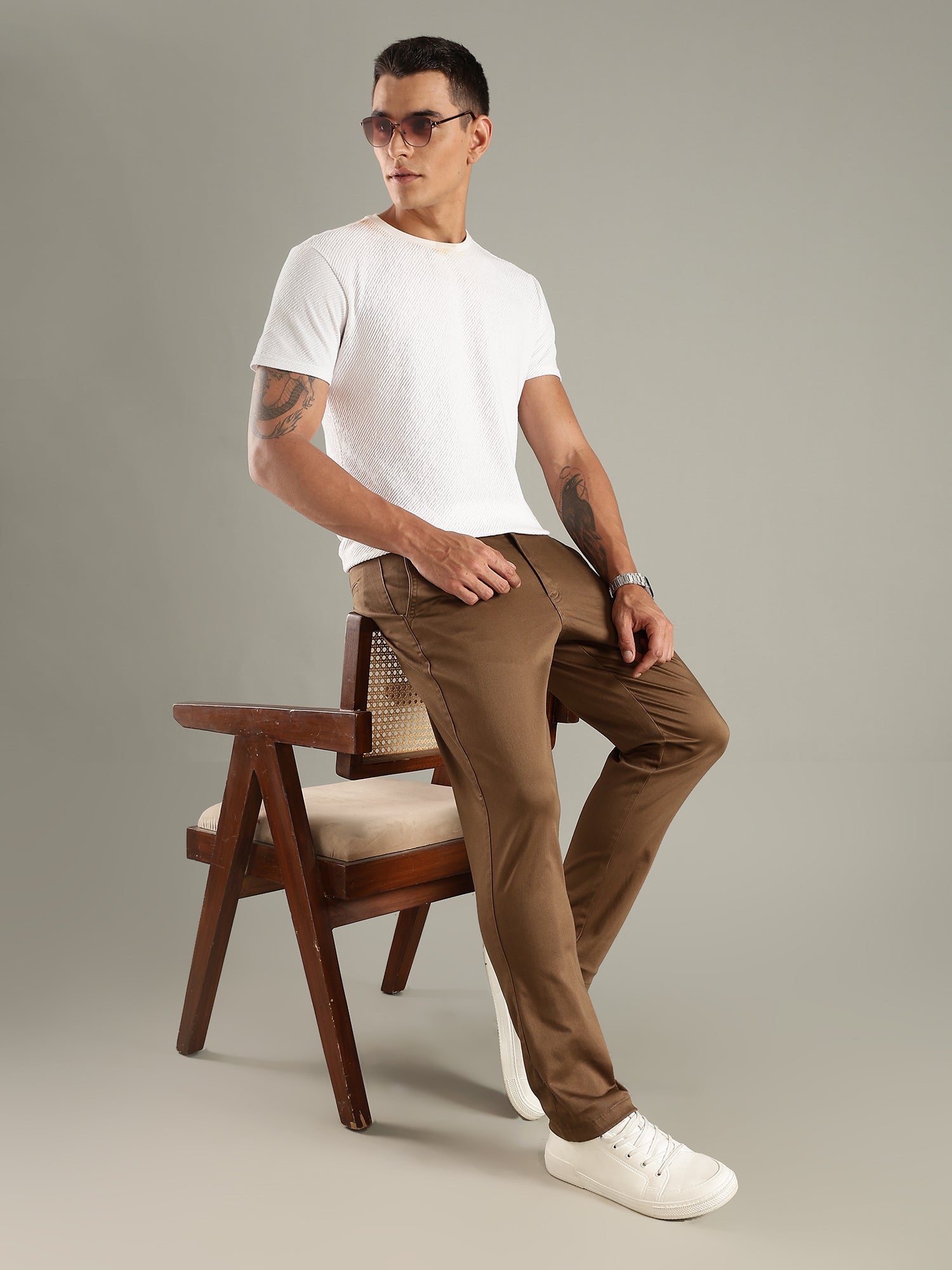 Thomas Scott Men Khaki Straight Fit Mid-Rise Solid Chinos Trouser