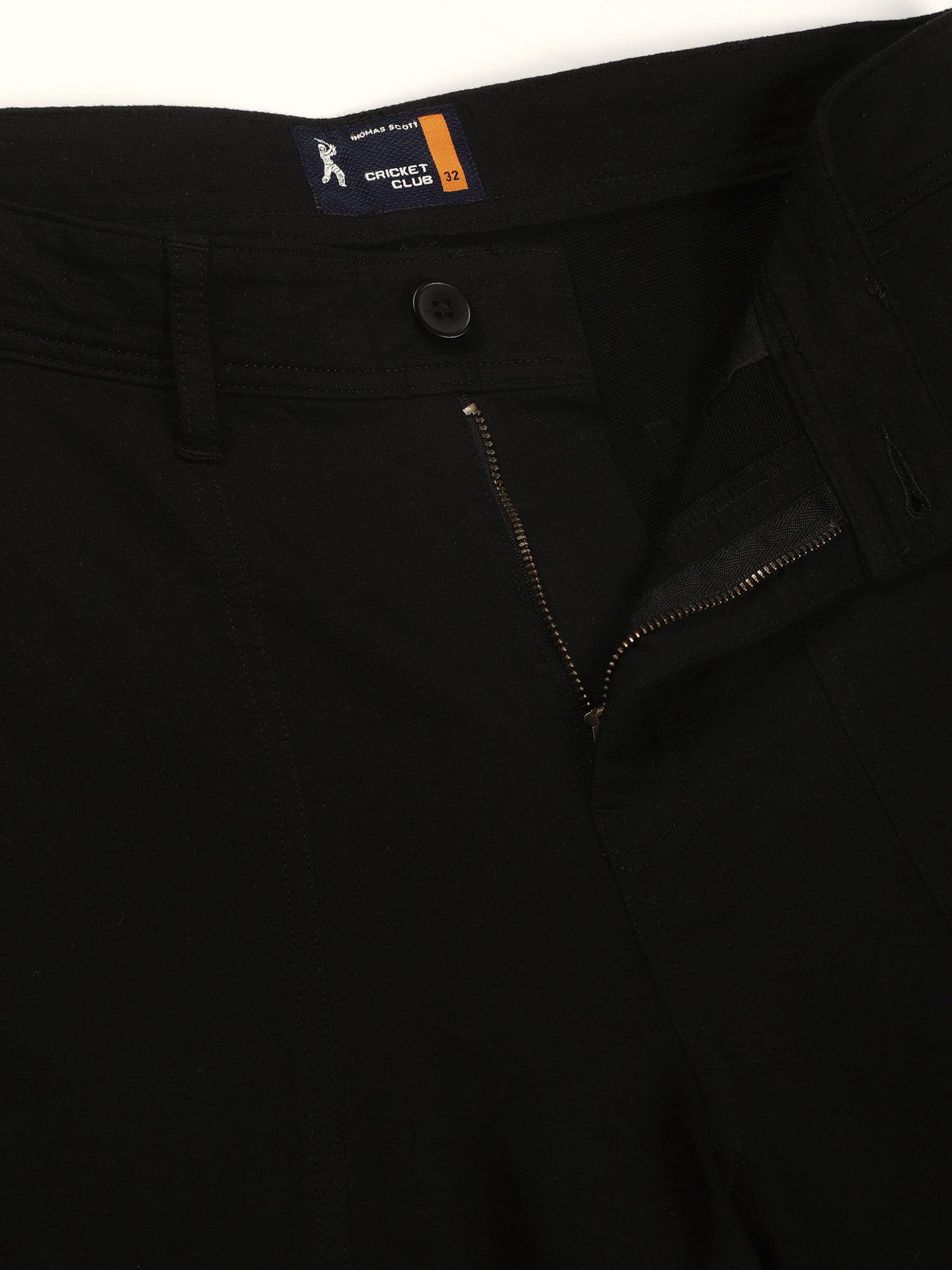 Thomas Scott Men Black Straight Fit Mid-Rise Cargo Shorts
