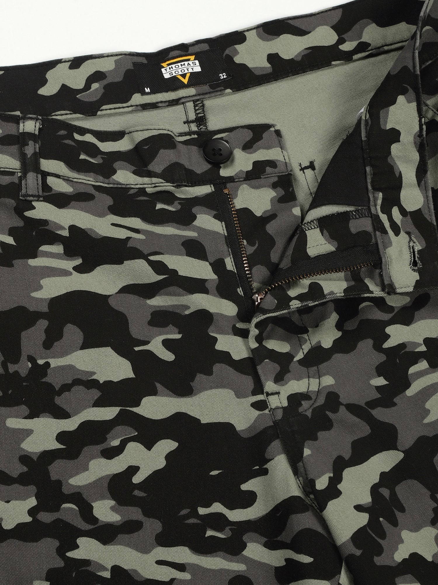 Thomas Scott Men Olive Regular Fit Mid Rise Camouflage Cargo Shorts