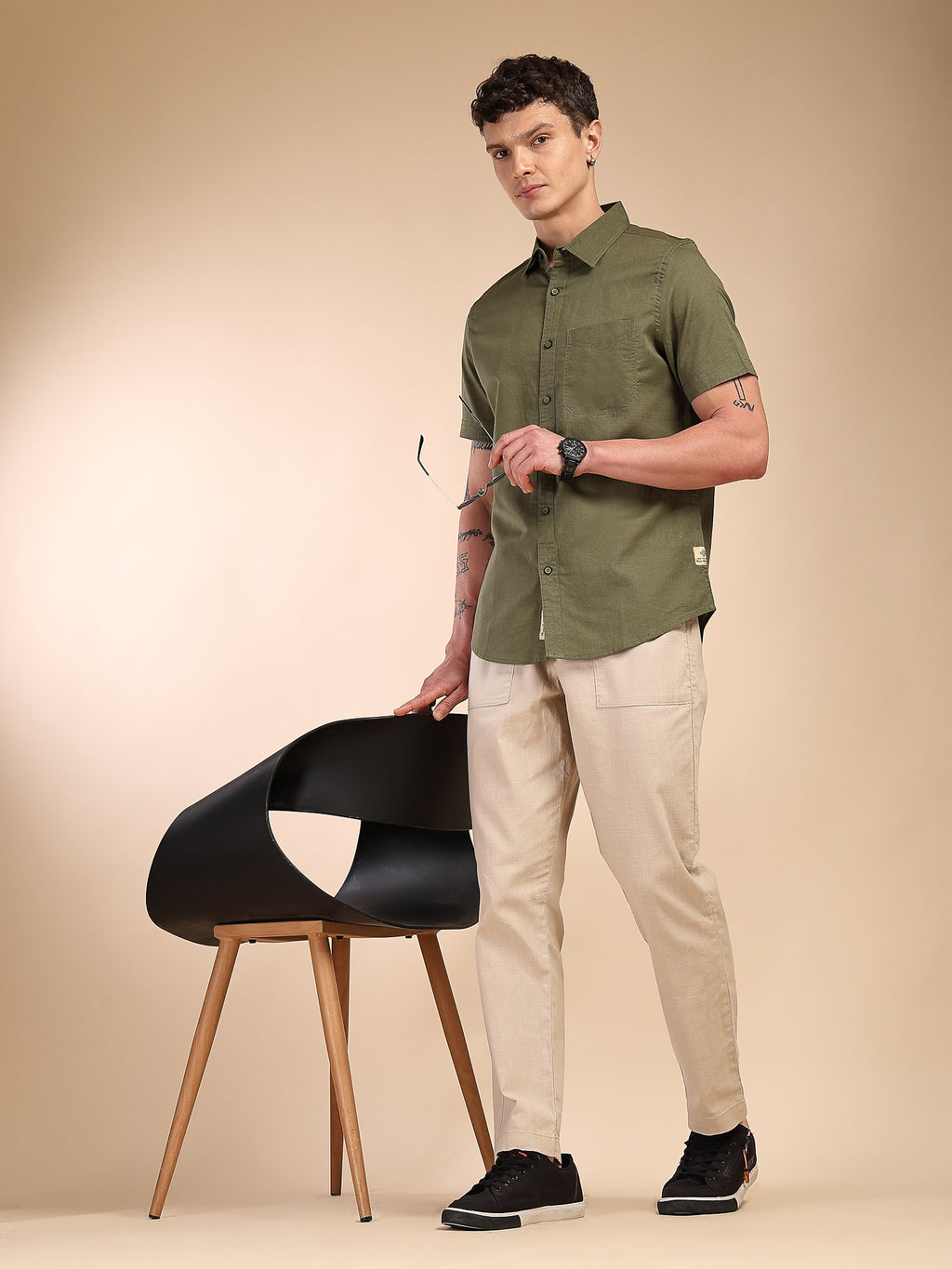 Thomas Scott Men Olive Regular Fit Short Sleeves Spread Collar Linen Casual Shirt