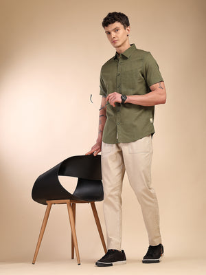 Thomas Scott Men Olive Regular Fit Short Sleeves Spread Collar Linen Casual Shirt
