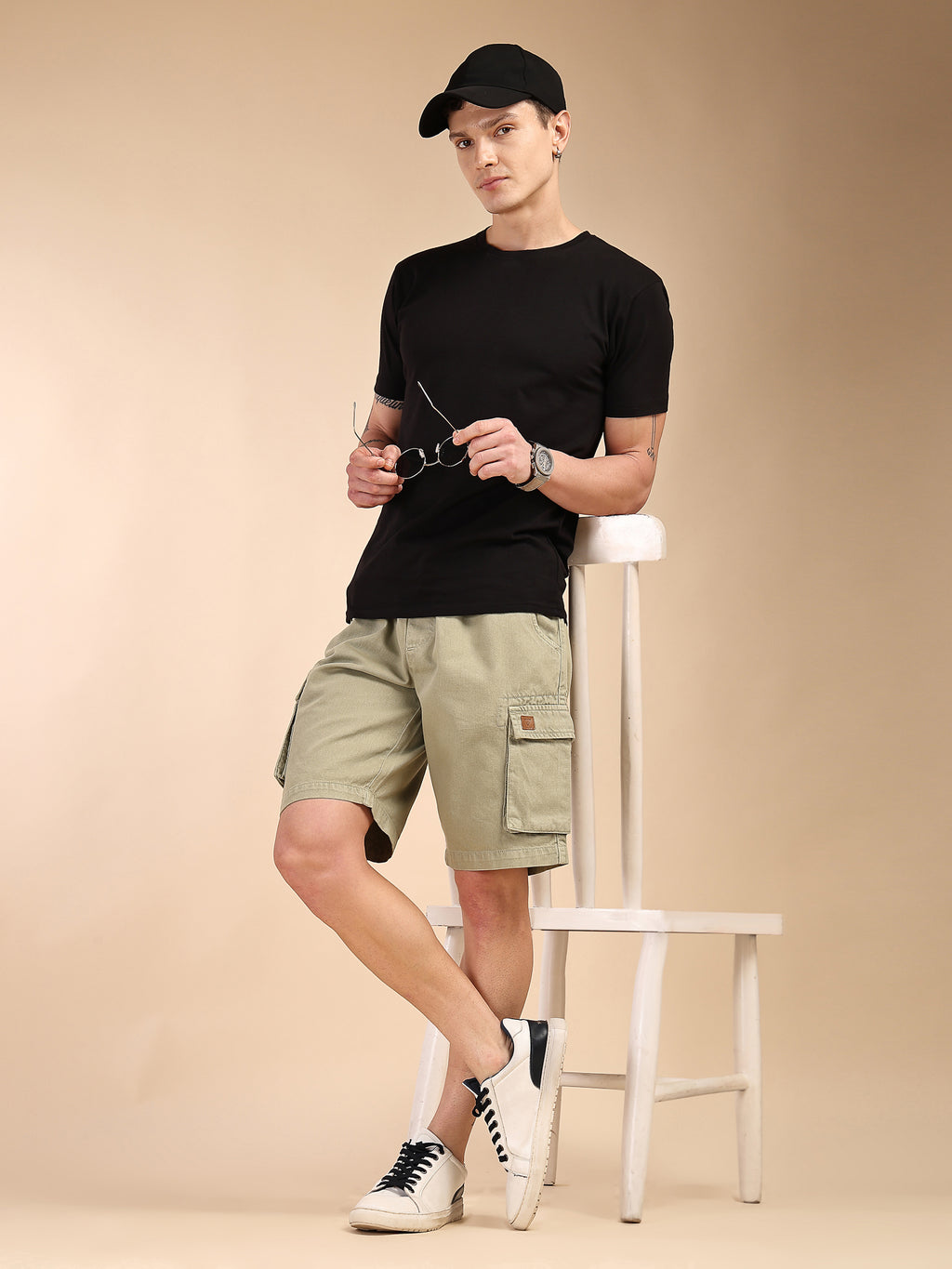 Thomas Scott Men Green Mid-Rise Straight Fit Above Knee Cotton Woven Cargo Shorts