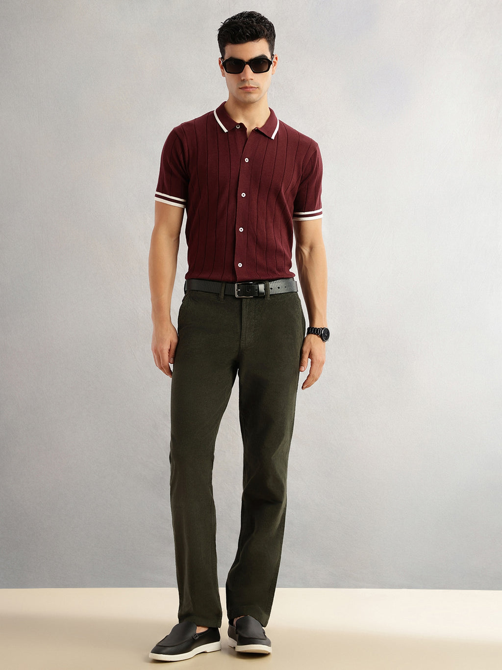 Thomas Scott Men Olive Regular Fit Mid-Rise Self Texture Cross Corduroy Trouser