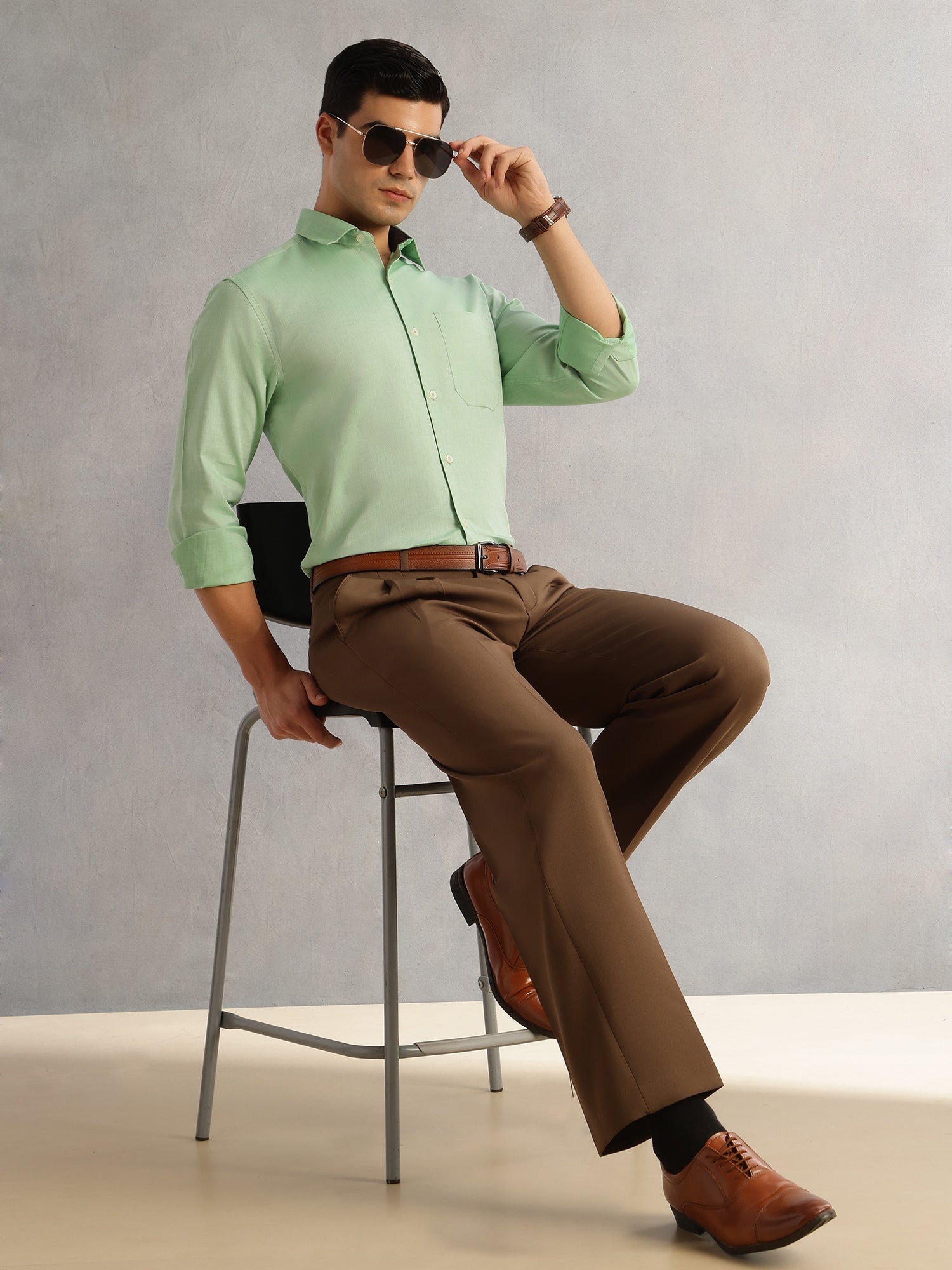 Thomas Scott Men Pista Regular Fit Long Sleeves Cutaway Collar 100% Cotton Filafil Formal Shirt