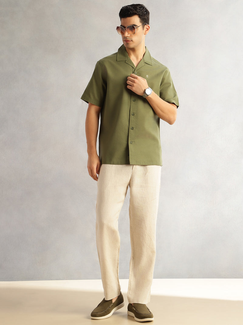 Thomas Scott Men Green Oversized Fit Short Sleeves Cuban Collar Solid Cotton Linen Casual Shirt