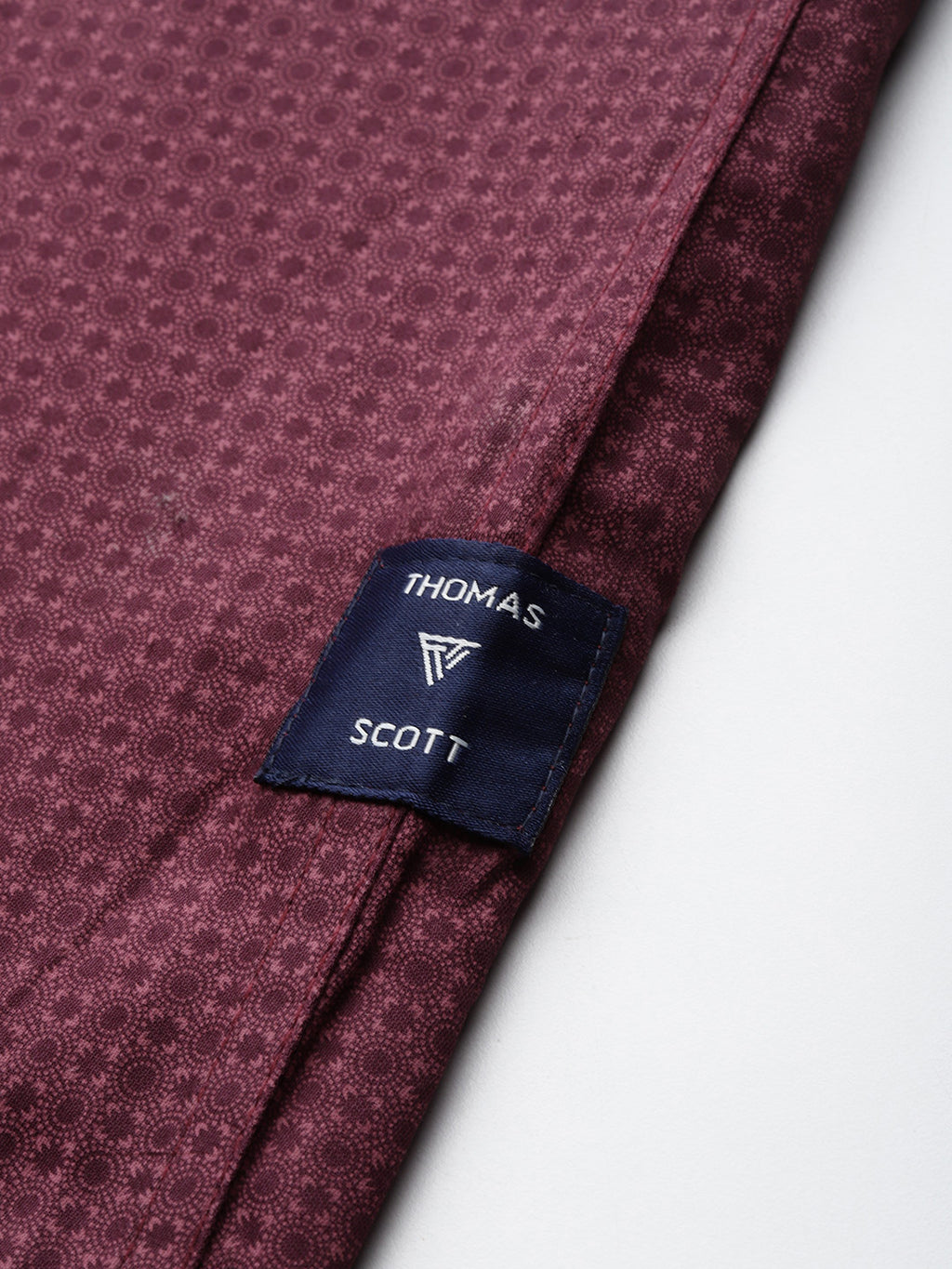Thomas Scott Men Wine Plus Size Regular Fit Long Sleeves Cutaway Collar Geometric Printed 100% Cotton Satin Formal Shirt