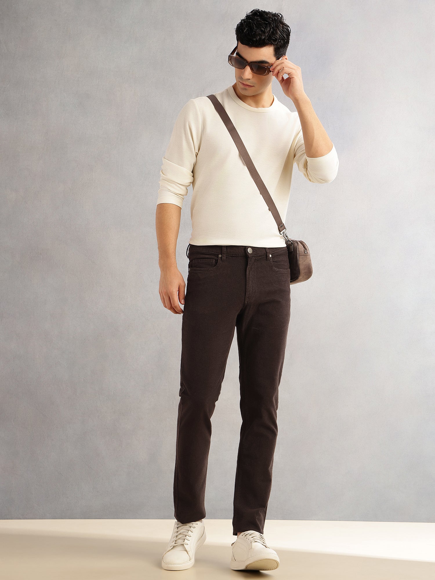 Thomas Scott Men Coffee Regular Fit Mid-Rise 5 Pockets Gabbar Corduroy Chinos Trouser