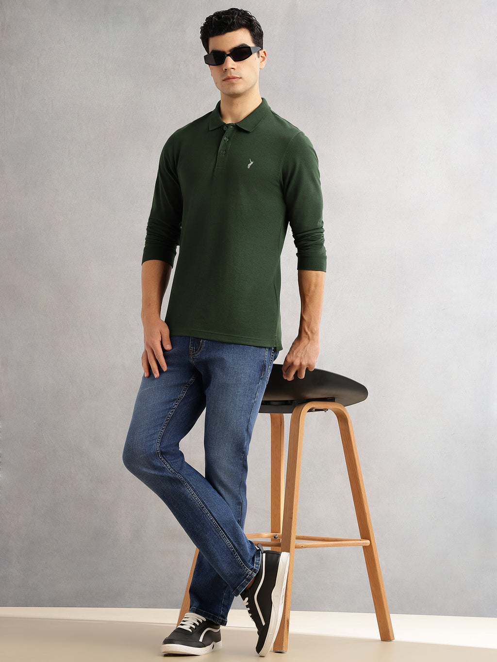 Thomas Scott Men Olive Regular Fit Long Sleeves Solid Polo Collar Knitted T-shirt