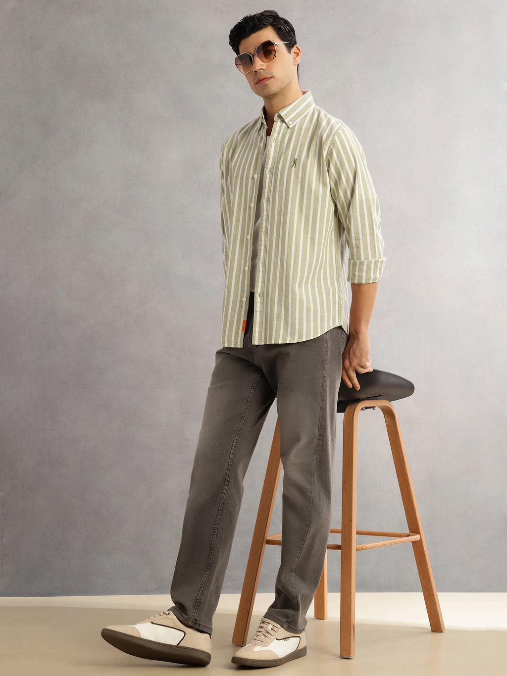 Thomas Scott Men Pista Cricket Club Slim Fit Long Sleeves Button-Down Collar Vertical Stripes Cotton Linen Casual Shirt