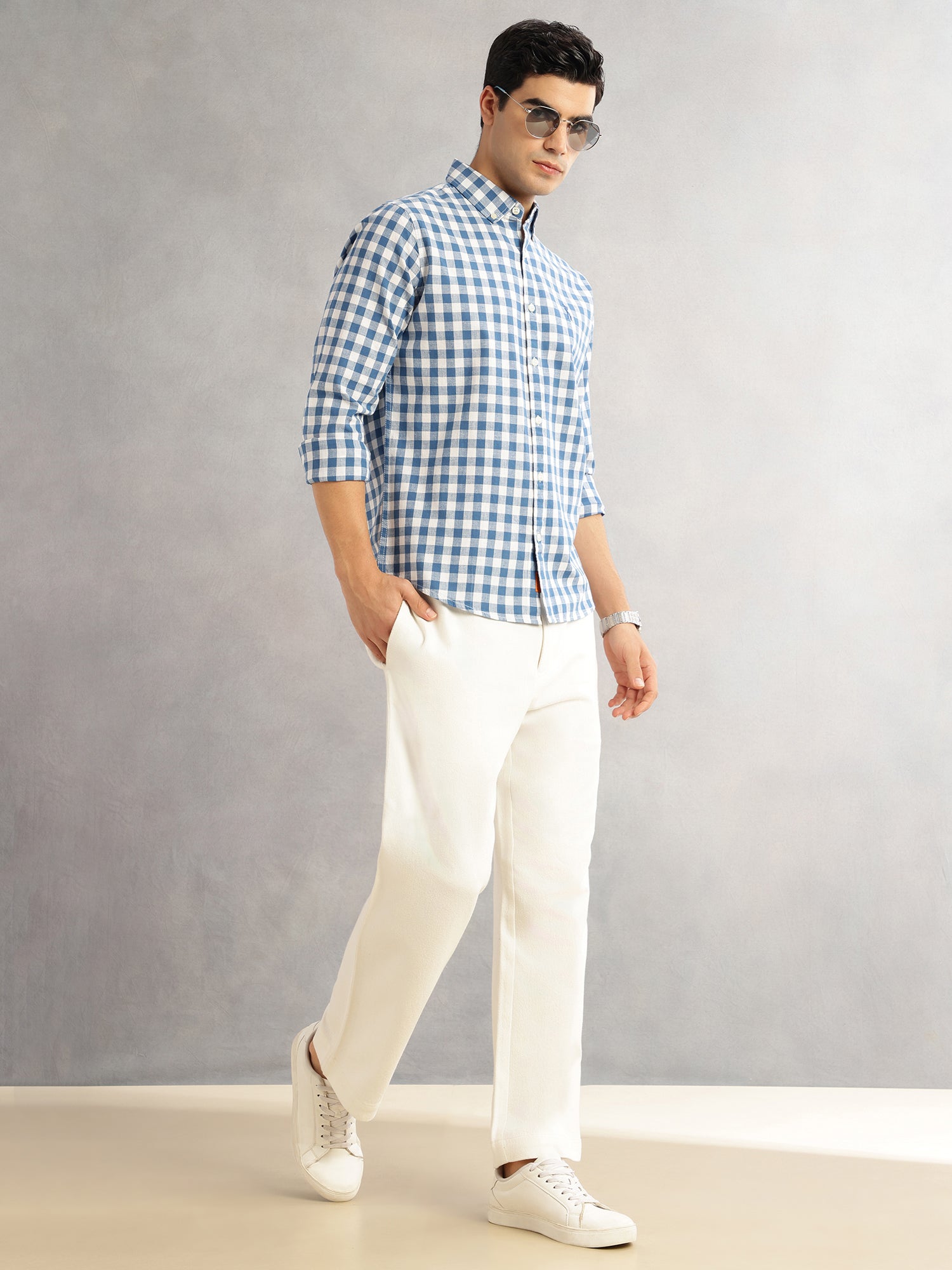 Thomas Scott Men Blue Cricket Club Slim Fit Long Sleeves Button-Down Collar Gingham Checks Cotton Linen Casual Shirt