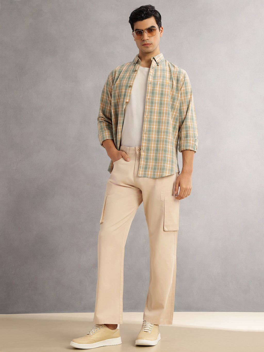Thomas Scott Men Beige Cricket Club Straight Fit Mid-Rise Solid 100% Cotton Woven Cargo Trouser