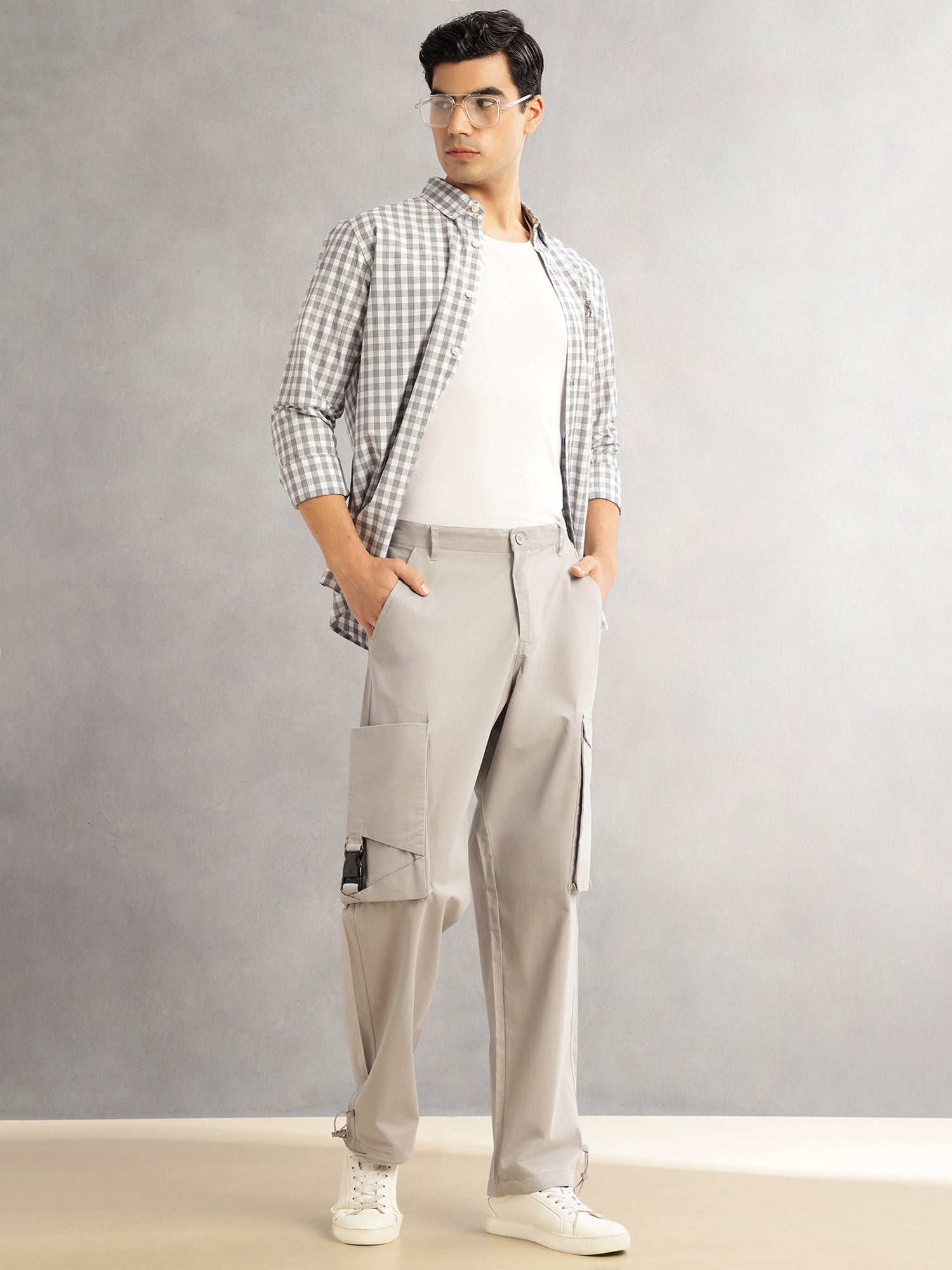 Thomas Scott Men Light Grey Cricket Club Relaxed Fit Mid-Rise 100% Cotton Woven Cargo Trouser
