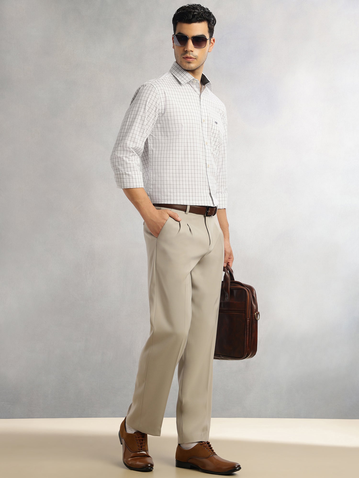 Thomas Scott Men Grey Regular Fit Long Sleeves Spread Collar Grid Tattersall Checks 100% Cotton Formal Shirt