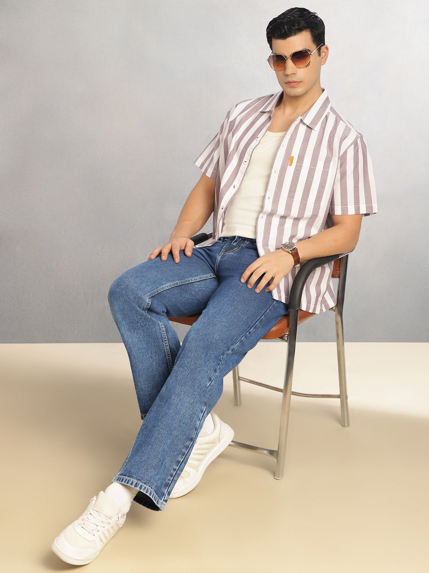 Thomas Scott Men Mid Blue Mid-Rise Baggy Fit Low Fade Clean Look 100% Cotton Non Stretchable Jeans