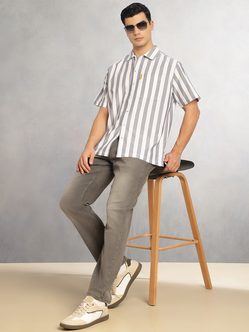 Thomas Scott Men Navy Cricket Club Collection Oversized Short Sleeves Cuban Collar Vertical Striped 100% Cotton Oxford Casual Shirt