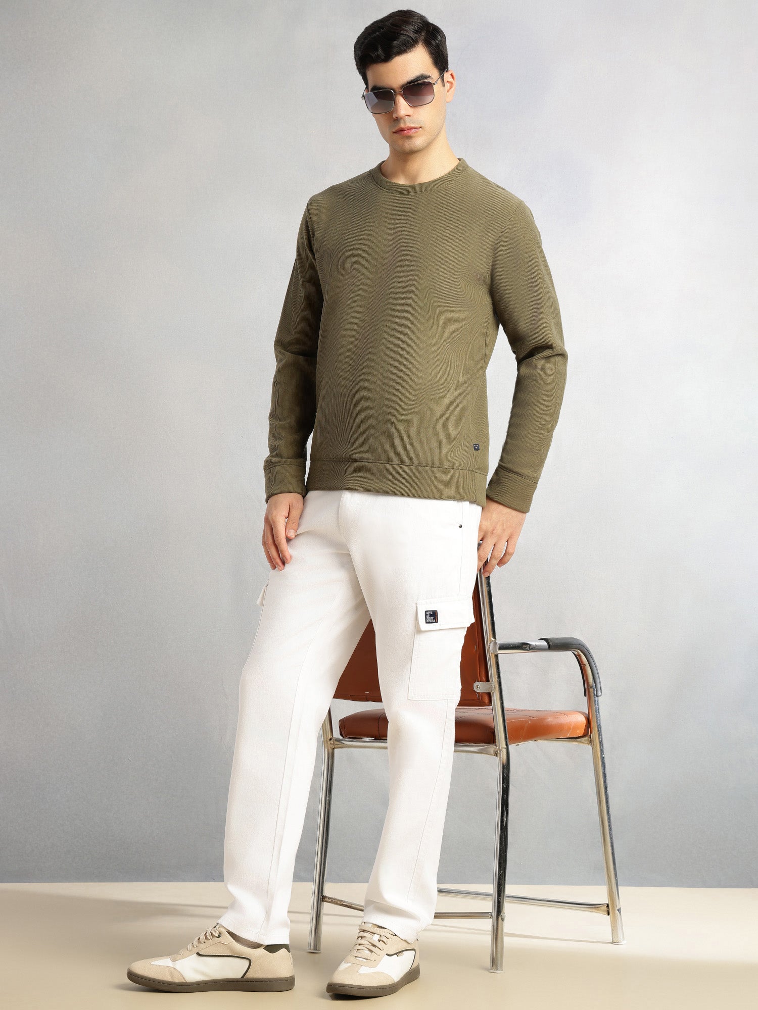 Thomas Scott Men White Cricket Club Collection Straight Fit Mid-Rise 100% Cotton Woven Cargo Trouser