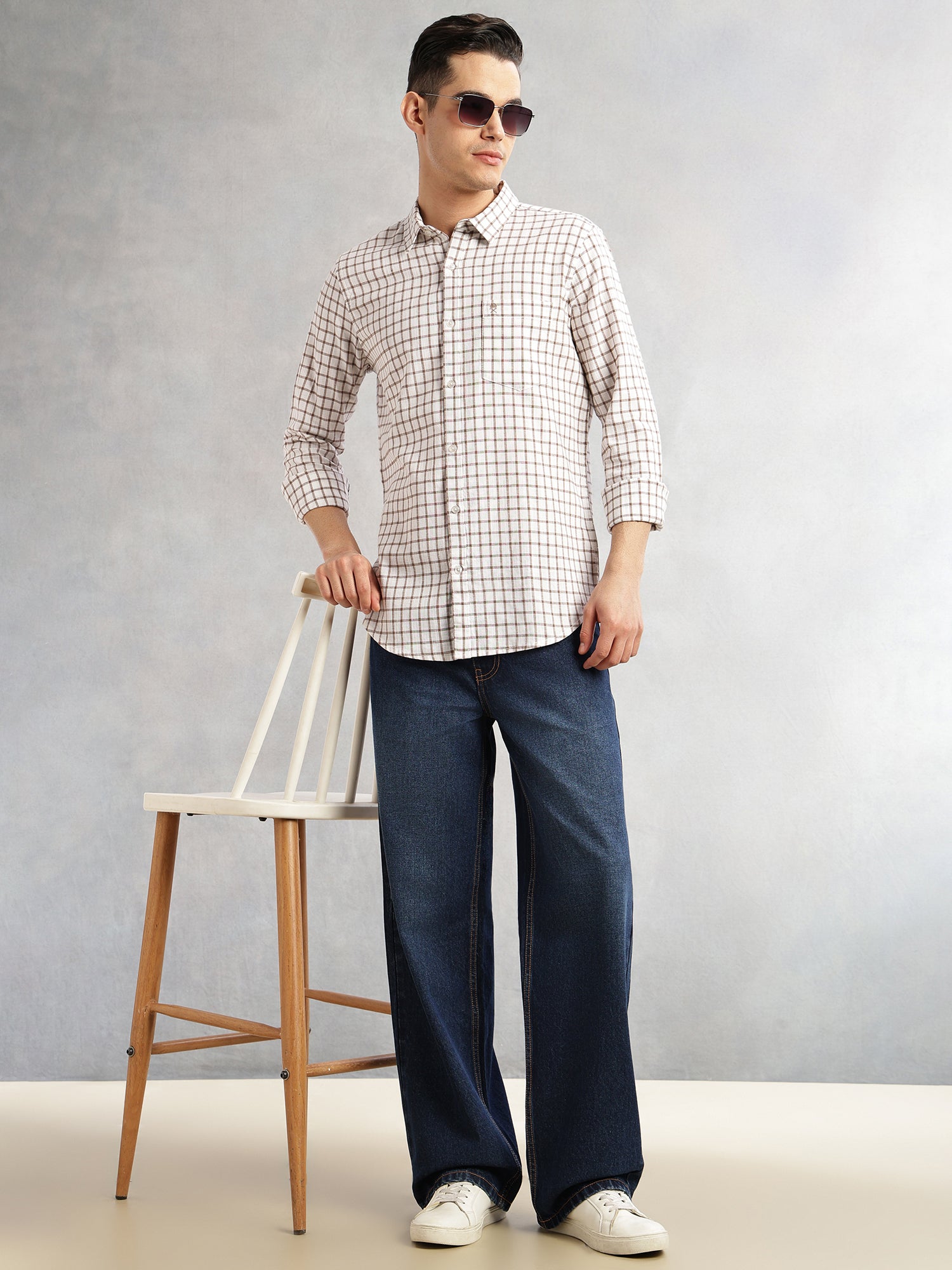 Thomas Scott Men Brown Slim Fit Long Sleeves Spread Collar Tartan Checks Cotton Linen Casual Shirt