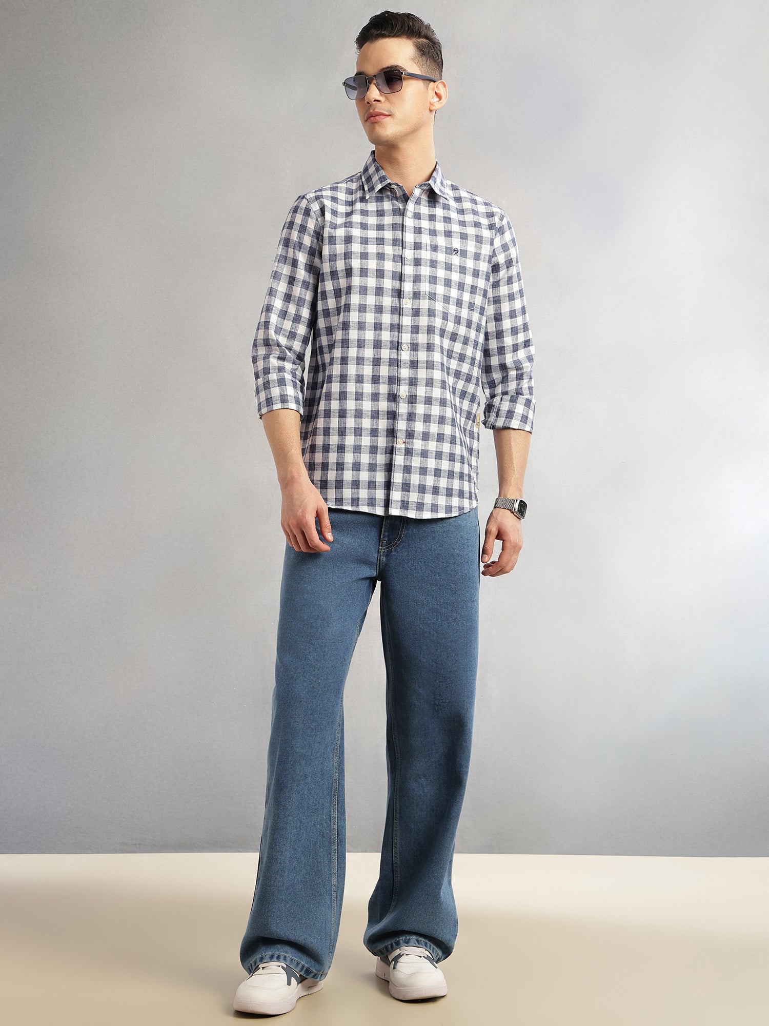 Thomas Scott Men Navy Slim Fit Long Sleeves Gingham Checks Spread Collar Cotton Linen Casual Shirt