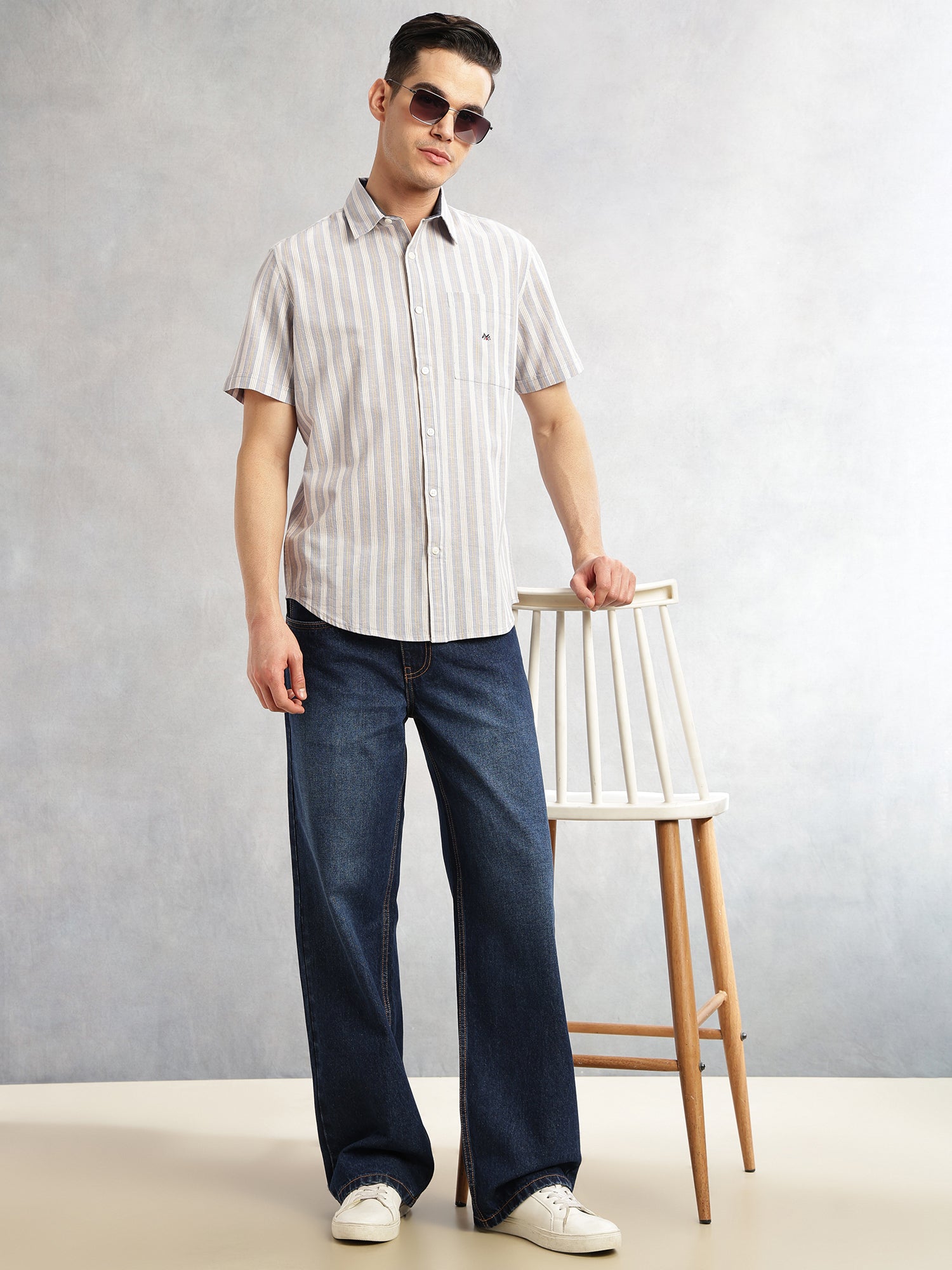 Thomas Scott Men Mid Blue Slim Fit Cotton Linen Vertical Stripes Casual Shirt with Spread Collar & Short Sleeves
