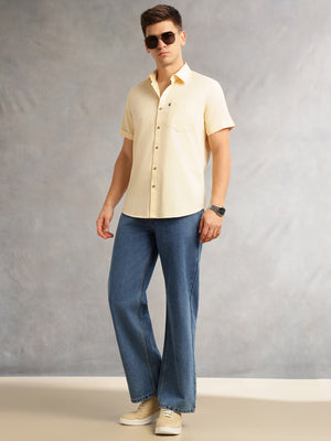 Thomas Scott Men Lemon Slim Fit Short Sleeves Spread Collar Solid Casual Shirt
