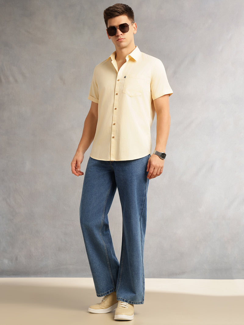Thomas Scott Men Lemon Slim Fit Short Sleeves Spread Collar Solid Casual Shirt