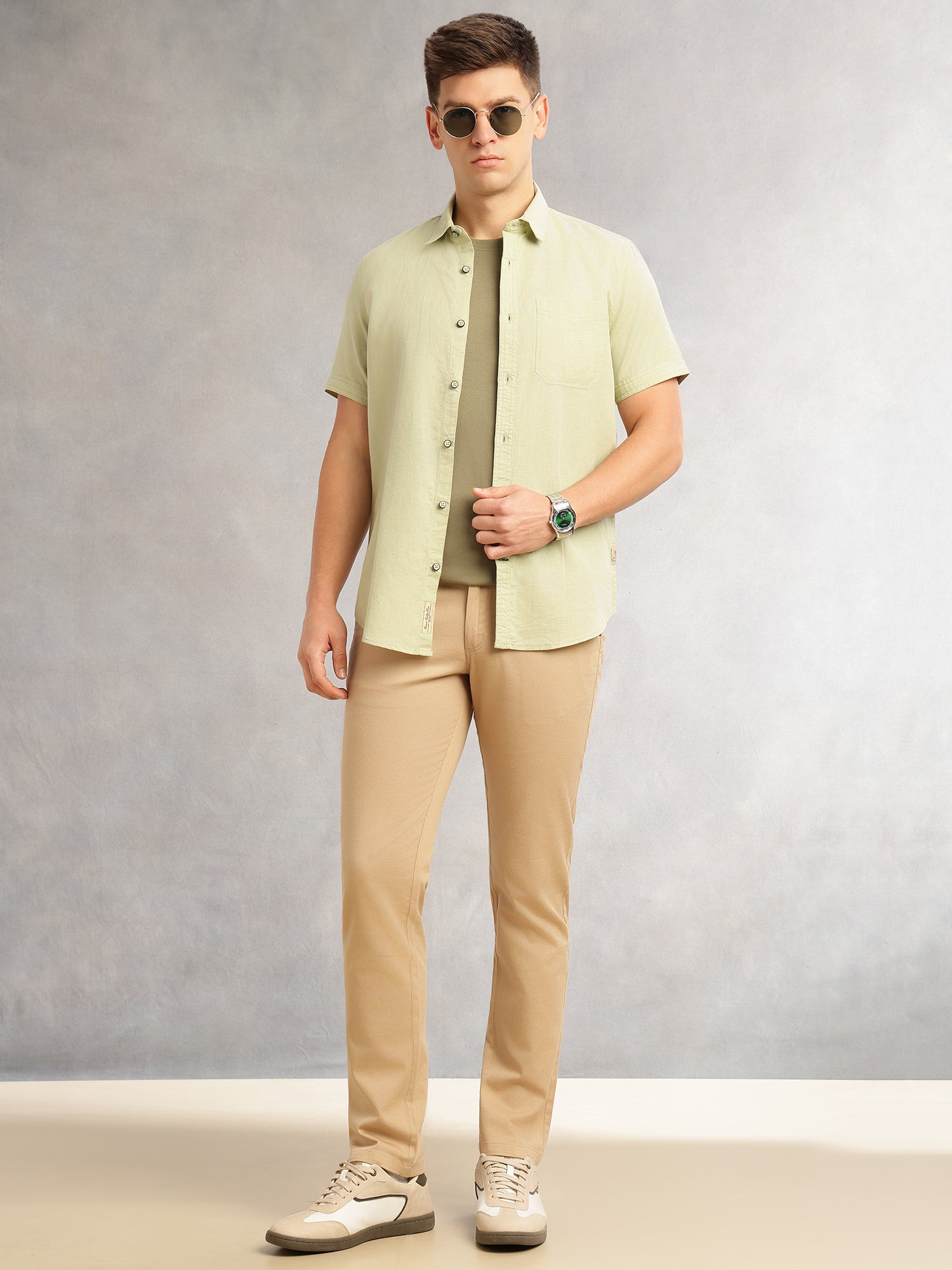 Thomas Scott Men Khaki Cricket Club Collection Regular Fit Mid-Rise Solid 4 Pockets Woven Chinos Trouser