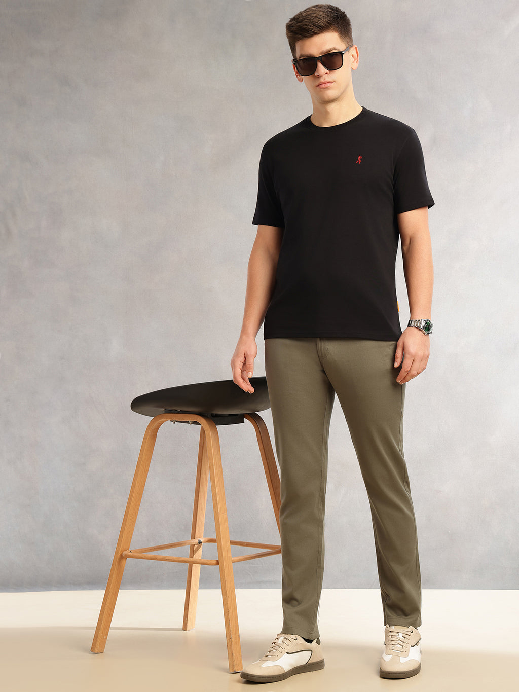 Thomas Scott Men Olive Cricket Club Collection Regular Fit Mid-Rise Solid 4 Pockets Woven Chinos Trouser