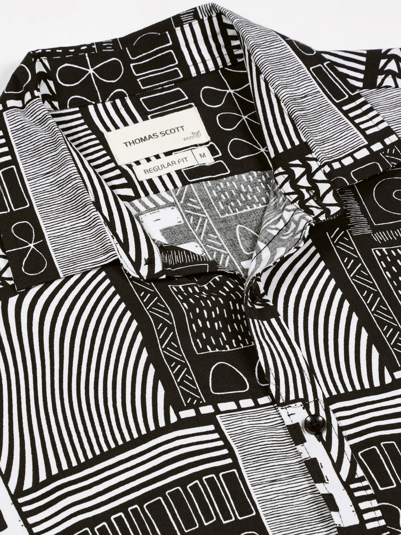 Thomas Scott Men Black Regular Fit Short Sleeves Spread Collar Abstract Printed Casual Shirt