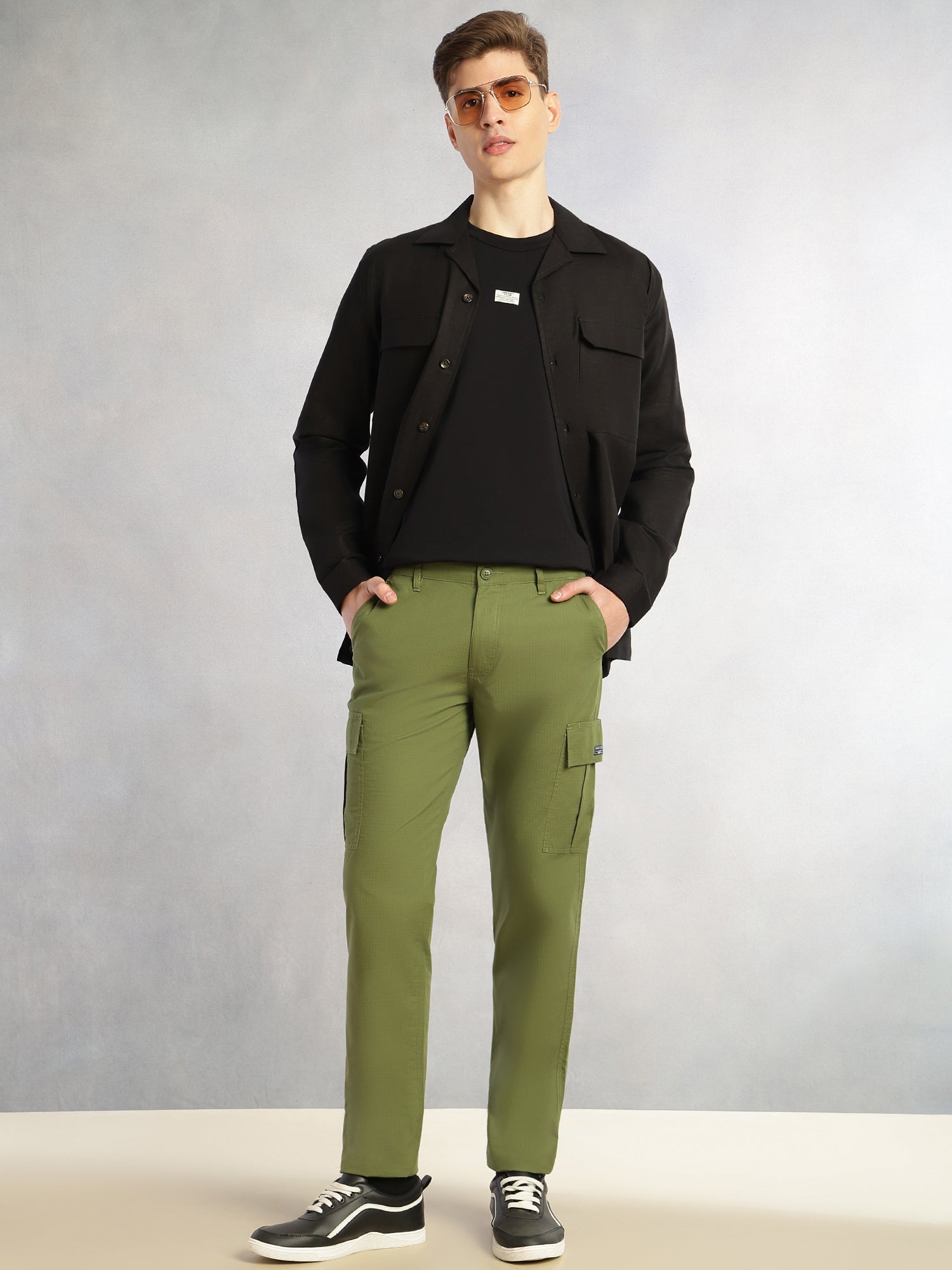 Thomas Scott Men Green Cricket Club Collection Relaxed Fit Mid-Rise 100% Cotton Woven Cargo Trouser