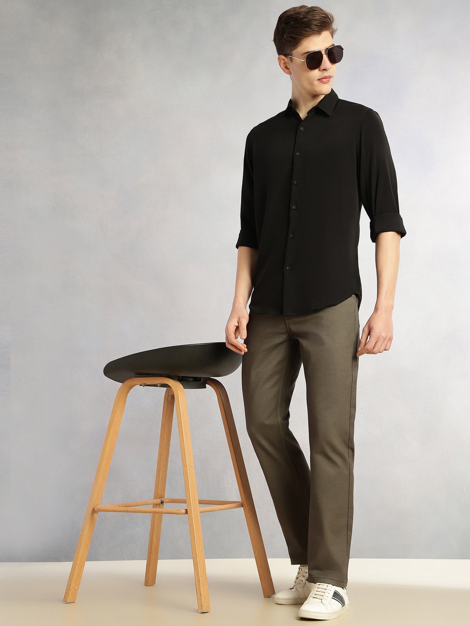 Thomas Scott Men Black Regular Fit Full Sleeves Spread Collar Solid Polyester Casual Shirt