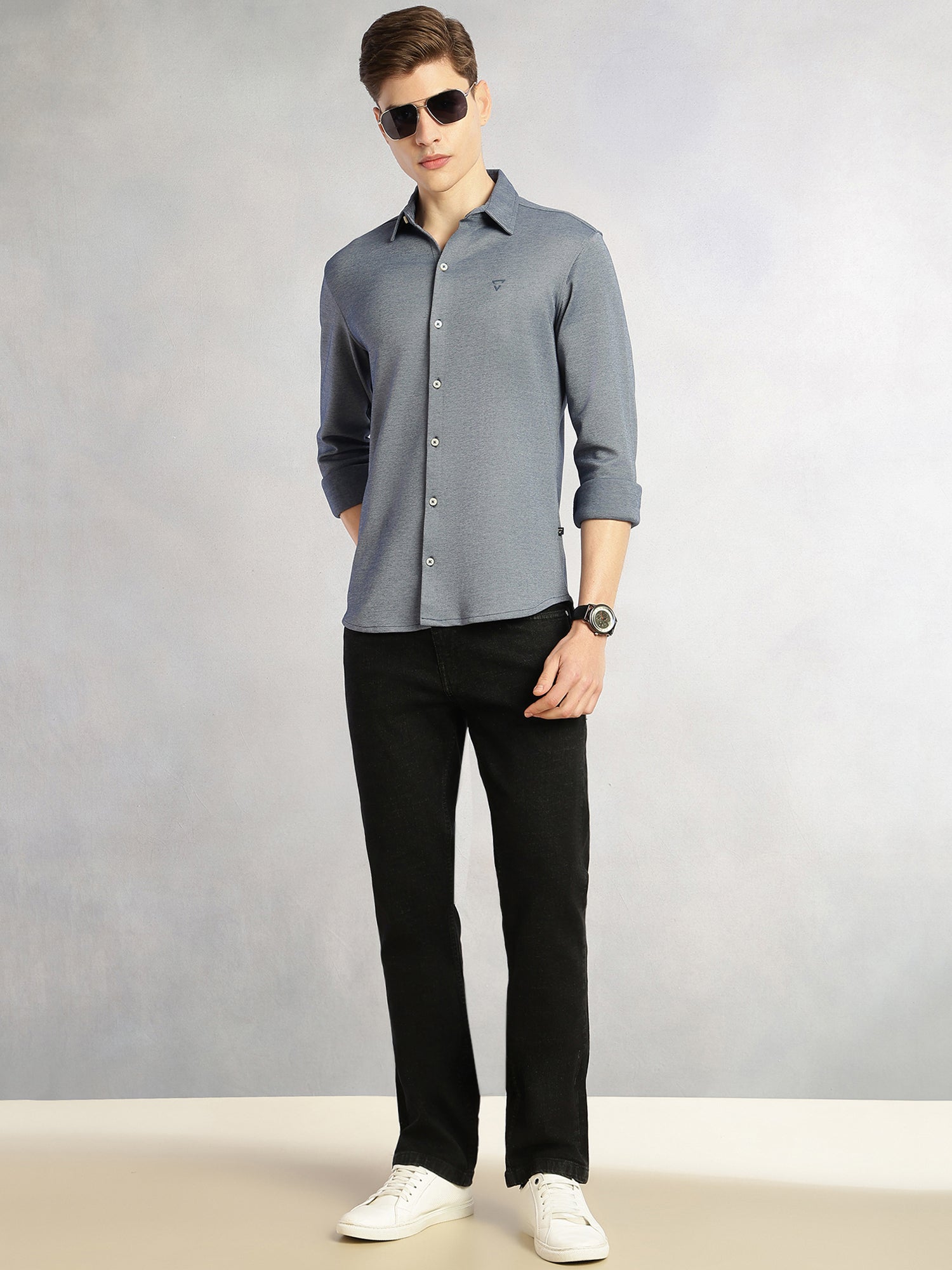 Thomas Scott Men Navy Slim Fit Long Sleeves Spread Collar Solid Knitted Shirt
