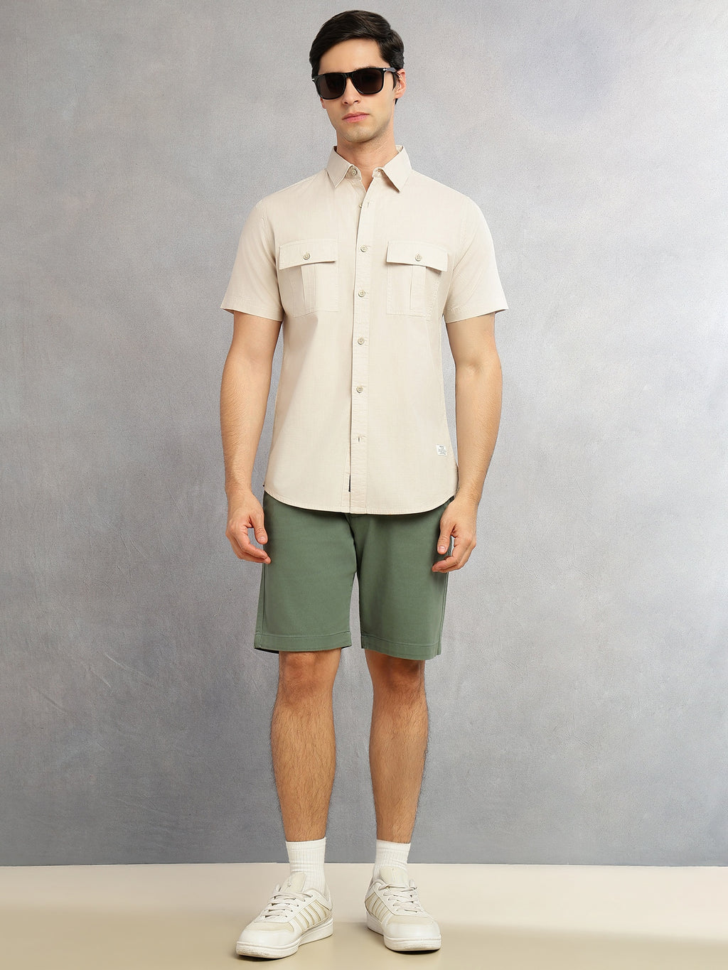 Thomas Scott Men Beige Cricket Club Collection Slim Fit Short Sleeve Spread Collar 2 Flap Pockets Solid Design Cotton Twill Casual Shirt