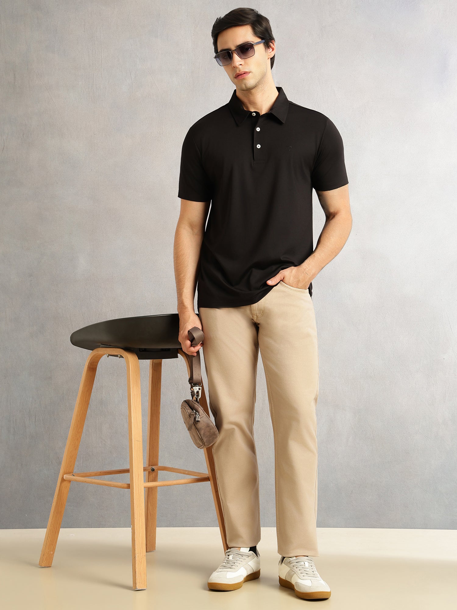 Thomas Scott Men Black Regular Fit Short Sleeves Viscose Rayon Solid Knitted Polo Collar Performance Tshirt