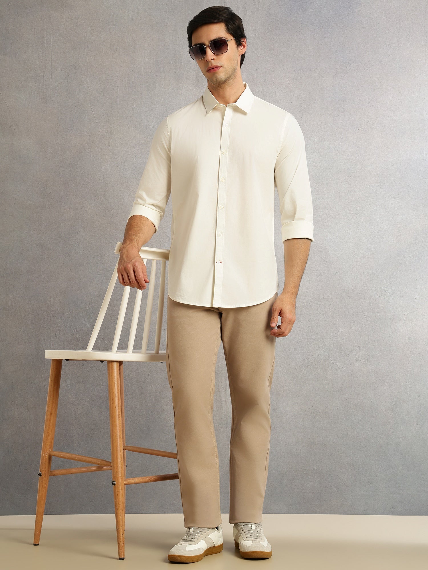 Thomas Scott Men Cream Premium Slim Fit Long Sleeves Spread Collar Solid Casual Shirt