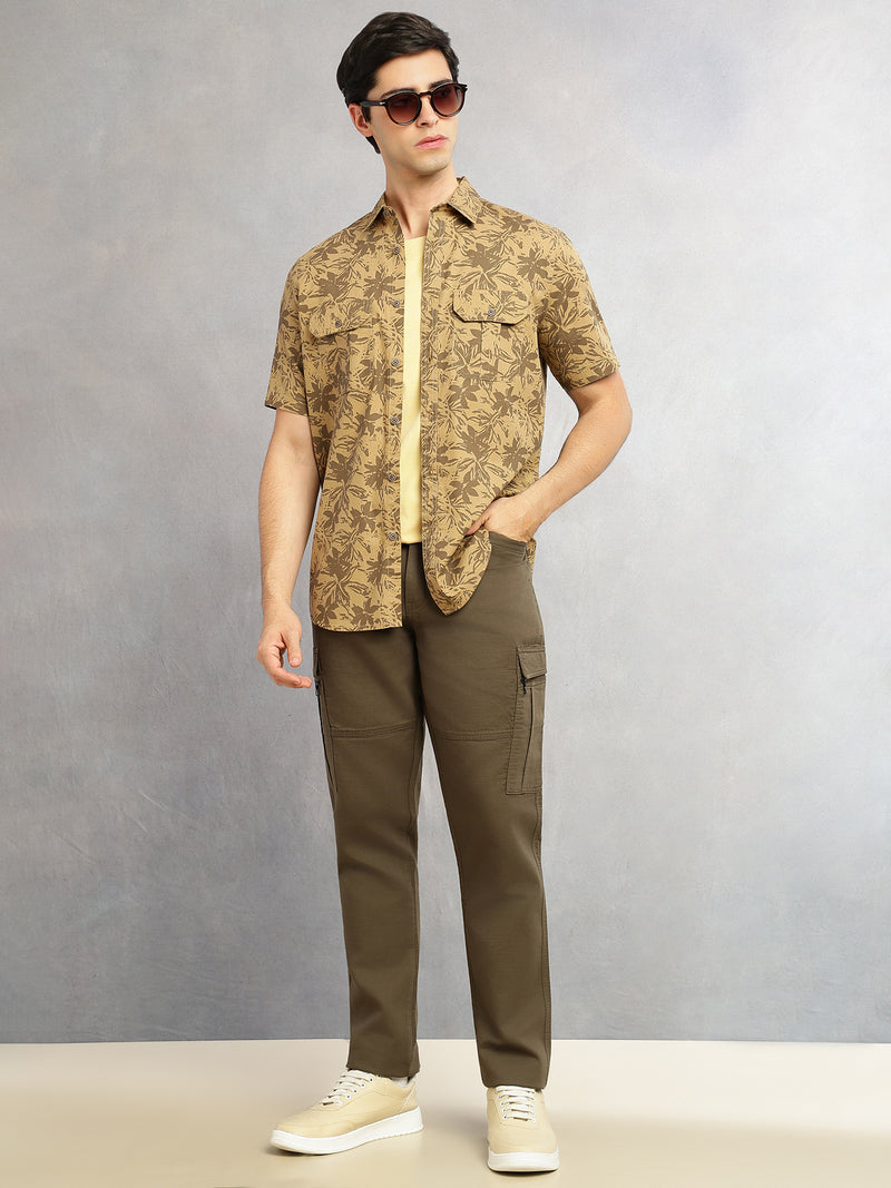 Thomas Scott Men Khaki Slim Fit Short Sleeves Floral Printed Two Flap Chest Pockets Pure Cotton Casual Shirt for Men