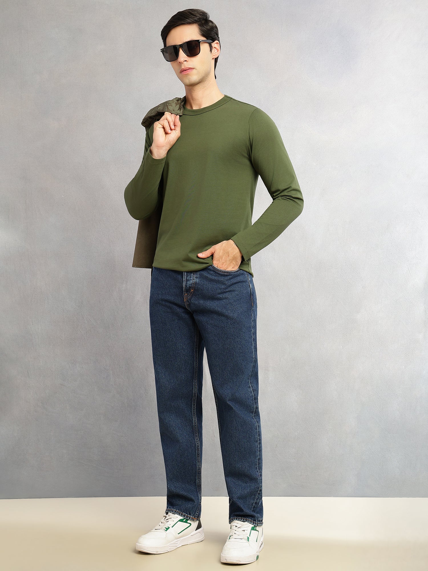 Thomas Scott Men Green Cricket Club Collection Regular Fit Round Neck Long Sleeves Polycotton Solid Knitted T-shirt