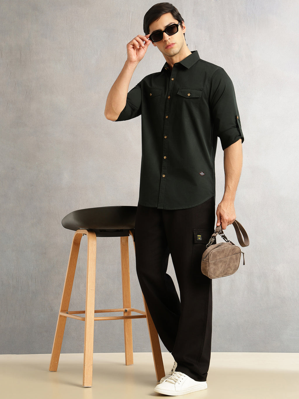 Thomas Scott Men Bottle Green1 Regular Fit Long Roll-Up Sleeves Spread Collar Solid 100% Cotton Casual Shirt
