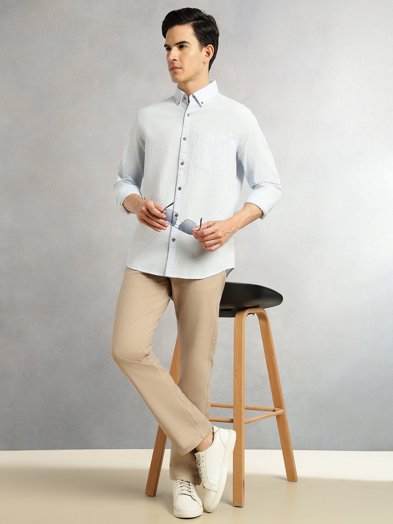 Thomas Scott Men Sky Blue Premium Slim Fit Long Regular Sleeves Button-Down Collar Pinstripes 100% Cotton Seersucker Casual Shirt
