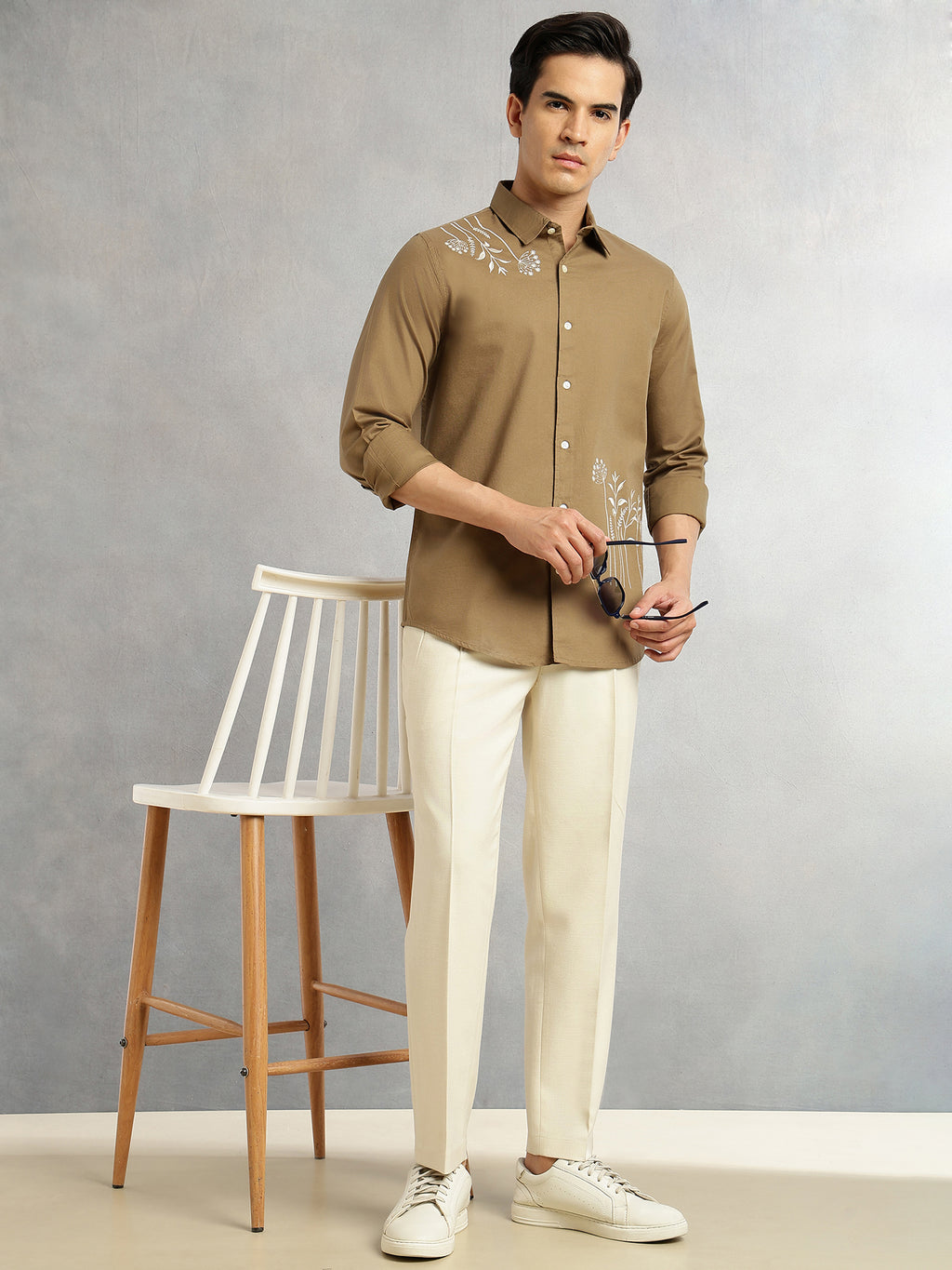 Thomas Scott Men Khaki Regular Fit Long Sleeves Spread Collar Oxford Embroidered Shirt