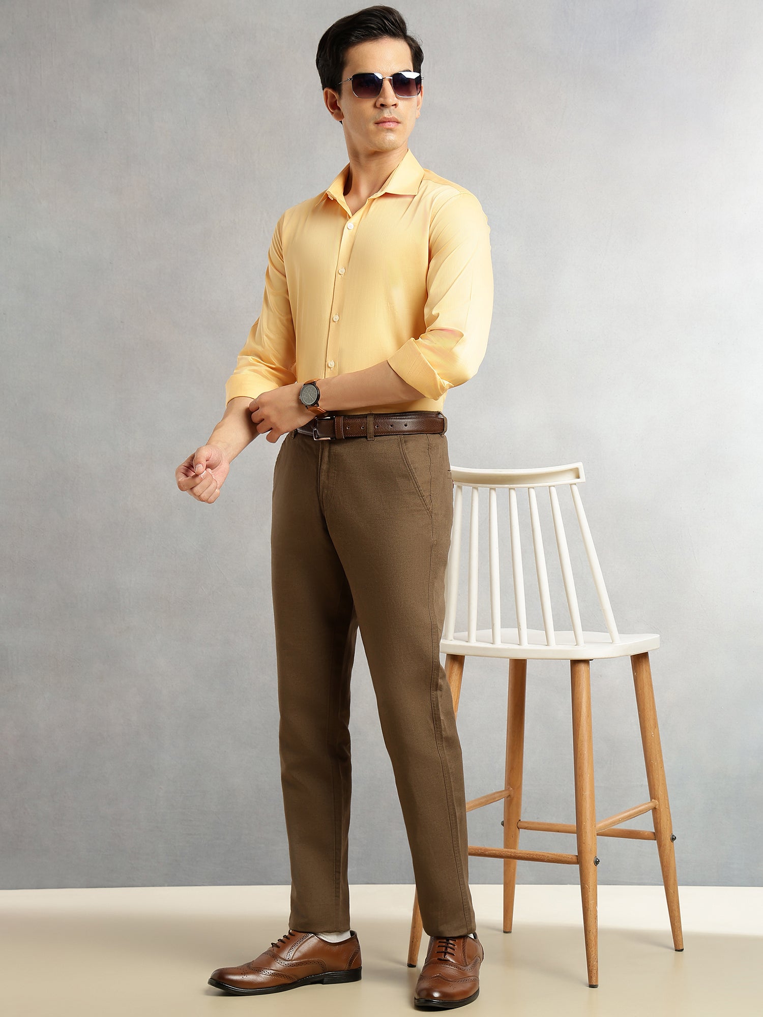 Thomas Scott Men Gold Regular Fit Long Sleeves Spread Collar Solid 100% Cotton Formal Shirt