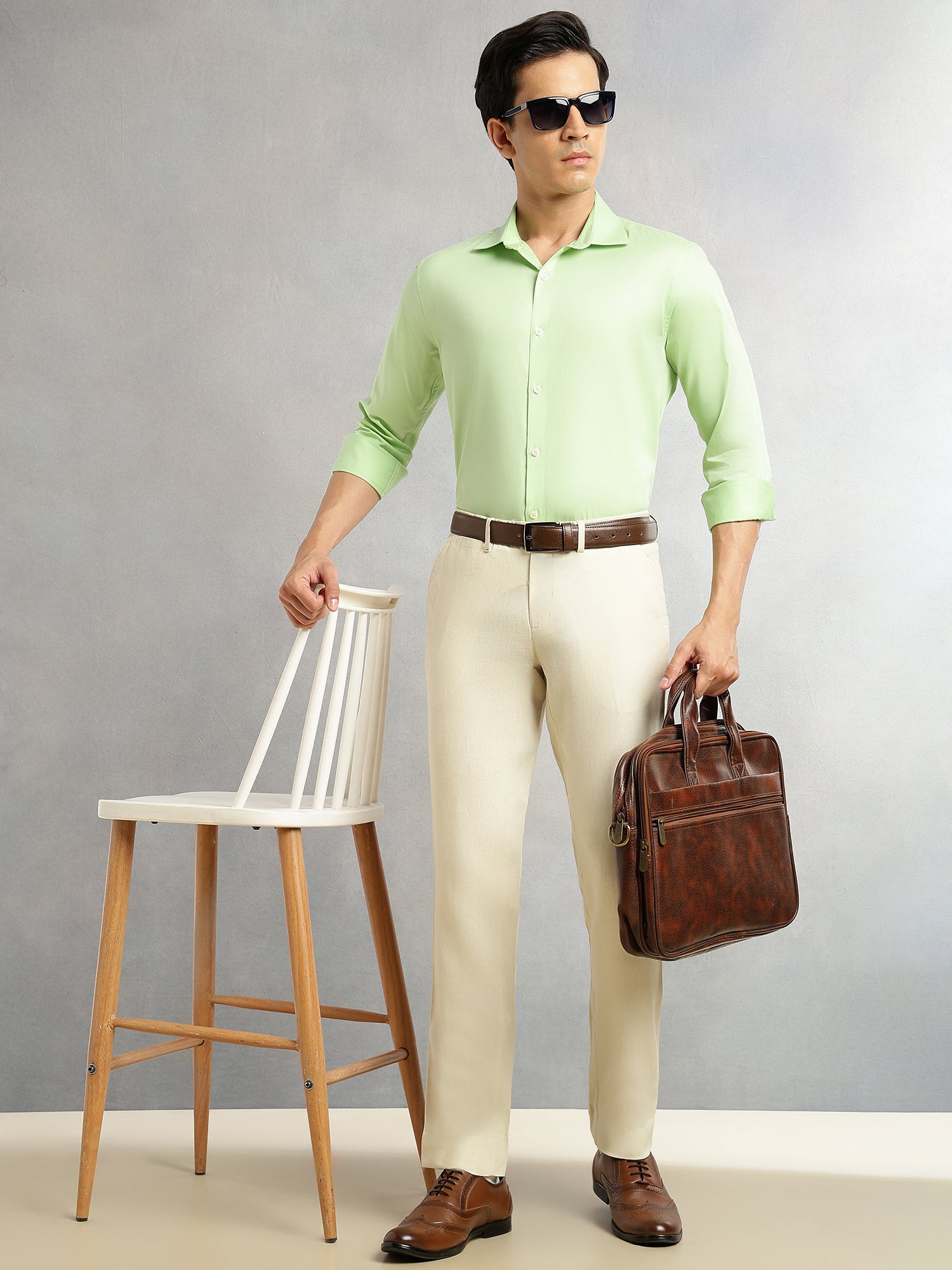 Thomas Scott Men Pista Regular Fit Long Sleeves Spread Collar Solid 100% Cotton Formal Shirt