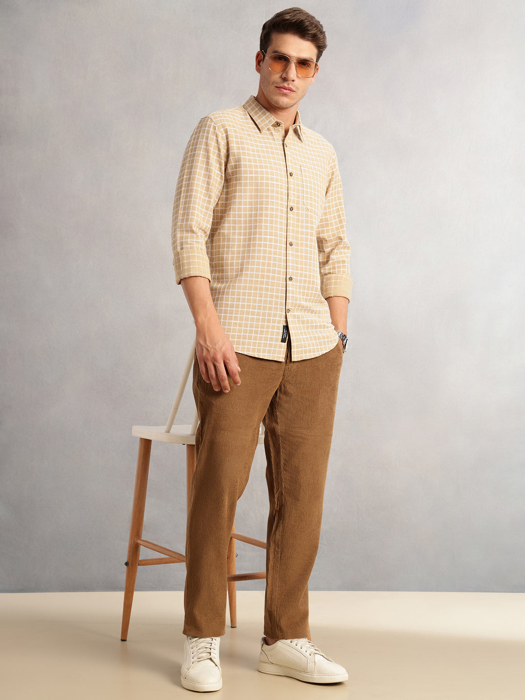 Thomas Scott Men Beige Regular Fit Long Sleeves Spread Collar Windowpane Check 100% Cotton Casual Shirt