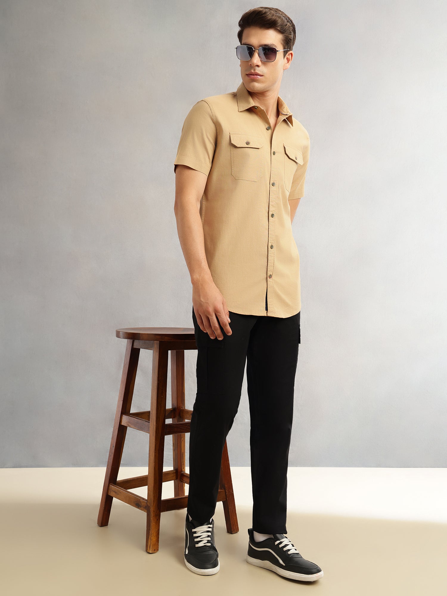 Thomas Scott Men Khaki Premium Short Sleeves Slim Fit Spread Collar 2 Flap Pockets Solid Cotton Linen Casual Shirt
