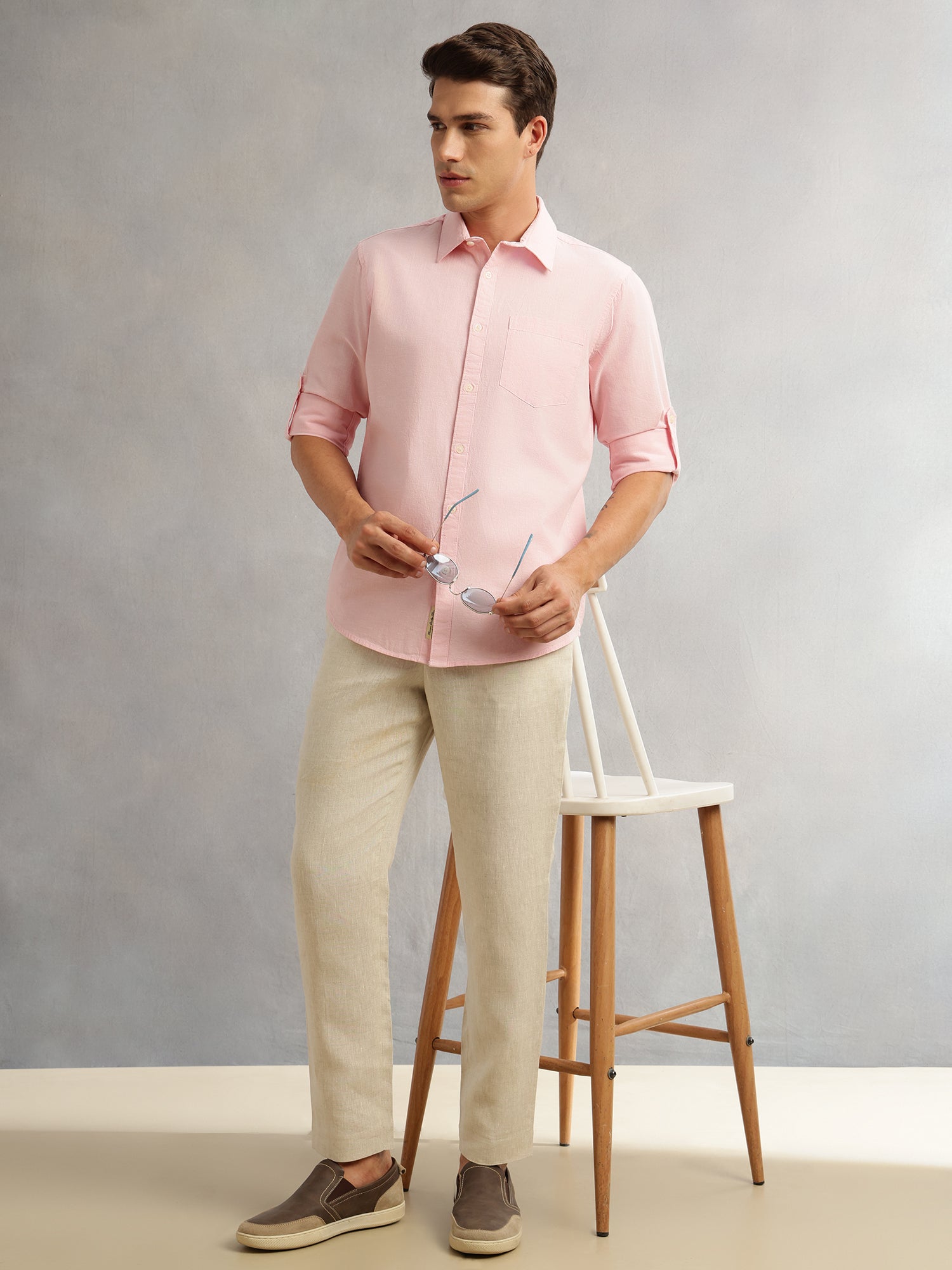 Thomas Scott Men Pink Premium Slim Fit Long Roll-Up Sleeves Spread Collar Solid Linen Casual Shirt