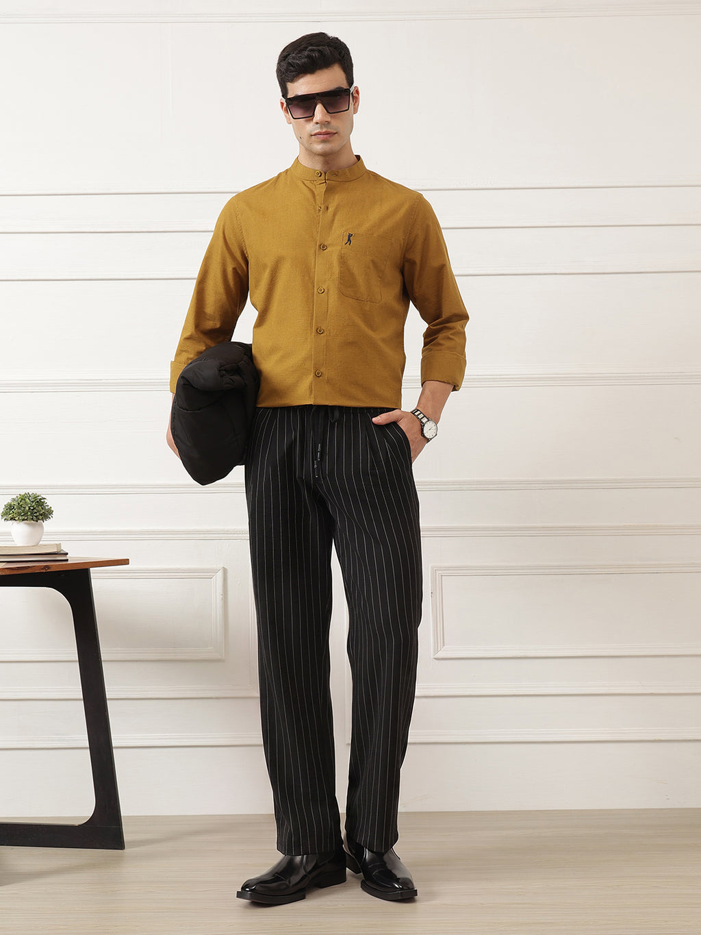 Thomas Scott Men Black Smart Straight Fit Mid-Rise Pleated Woven Trouser