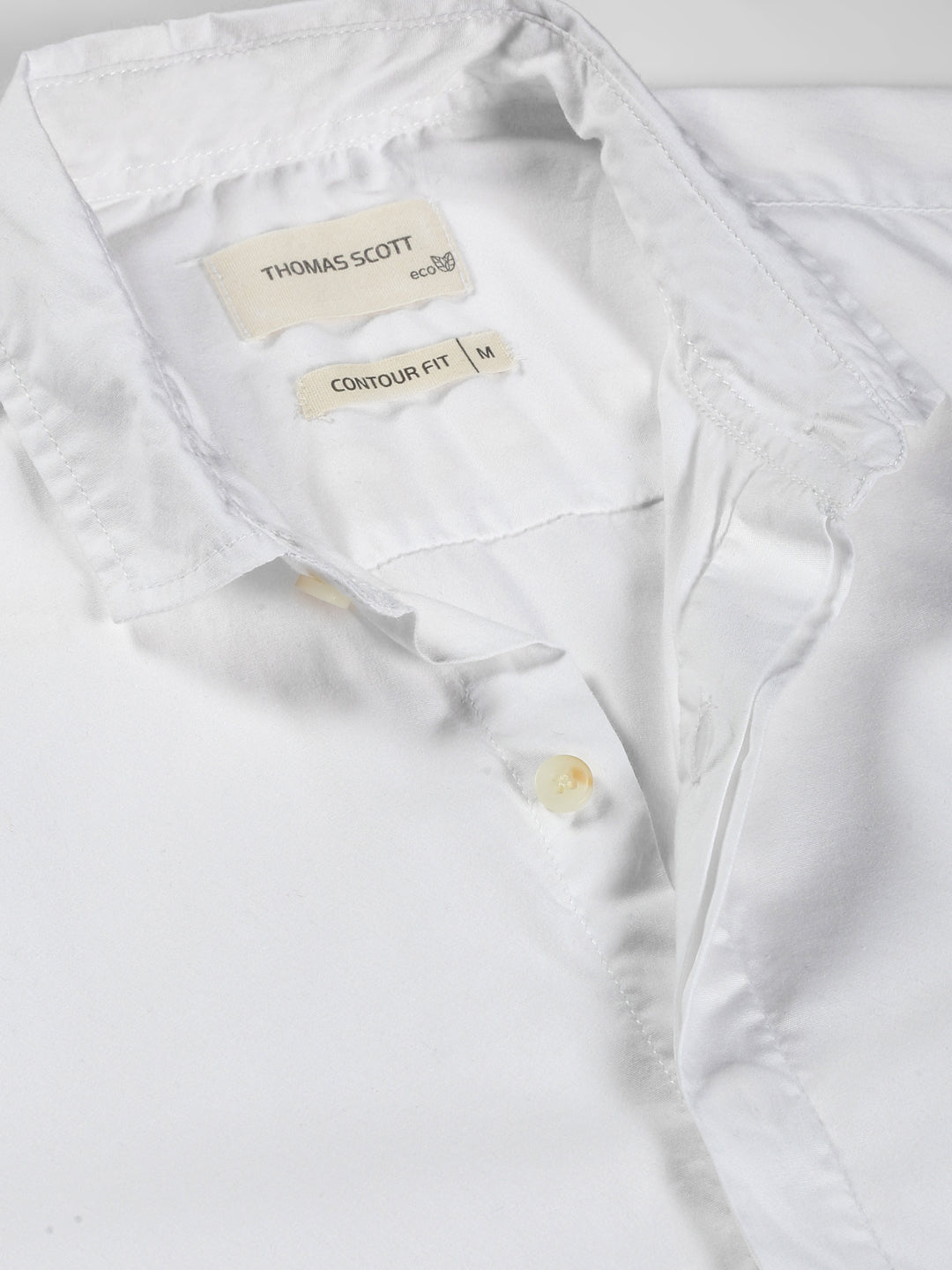 Thomas Scott Men White Classic Regular Fit Long Sleeves Spread Collar Solid Casual Shirt