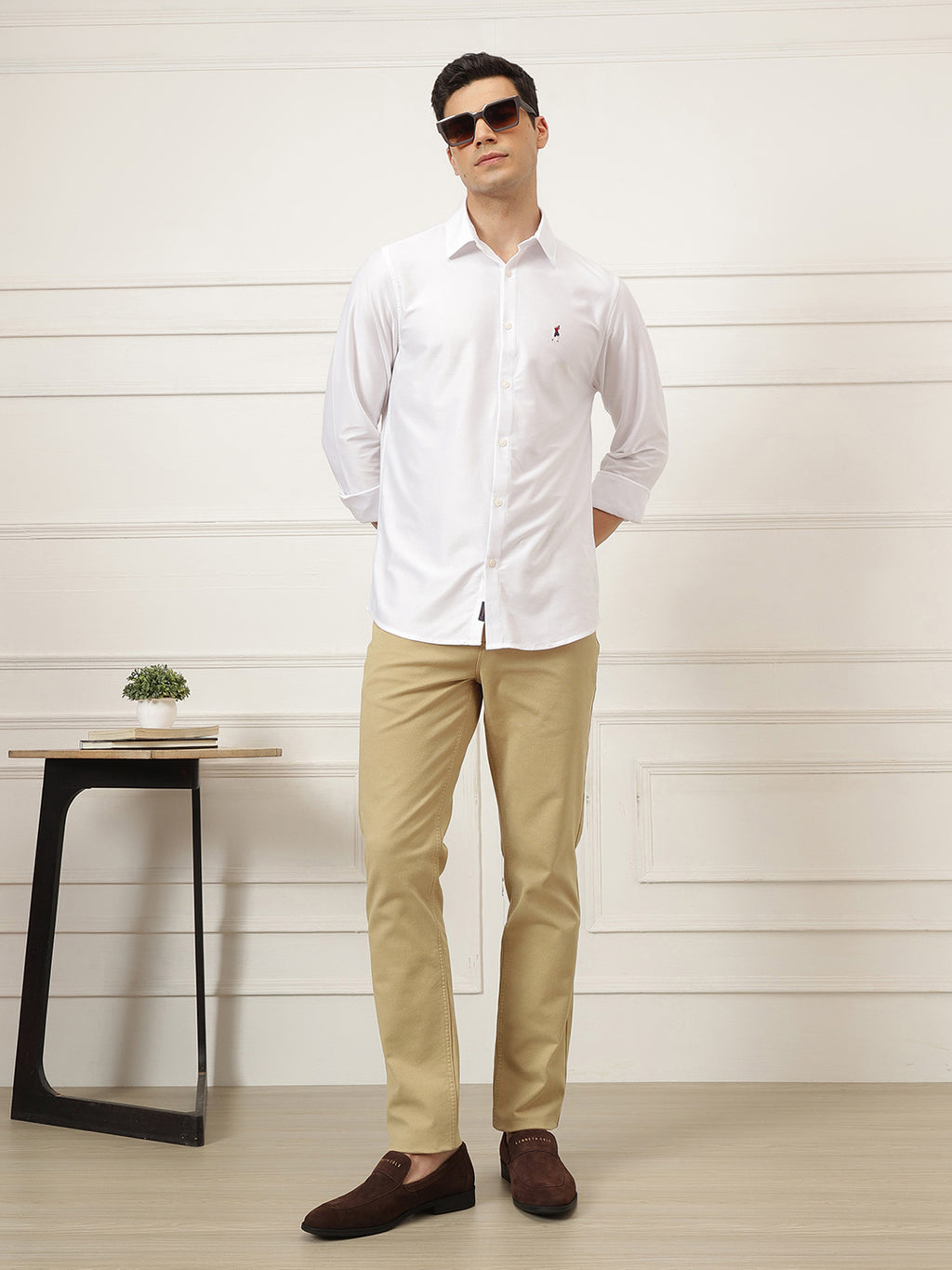 Beige Smart Straight Fit Mid-Rise Solid Woven Trouser For Men