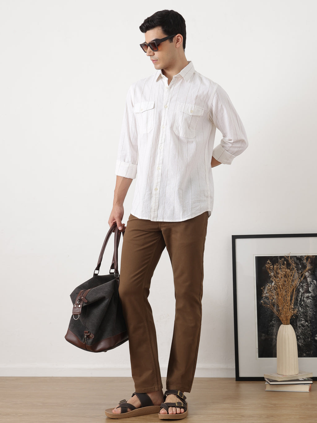 Natural Regular Fit Long Sleeves Spread Collar Vertical Stripes Cotton Linen Casual Shirt For Men