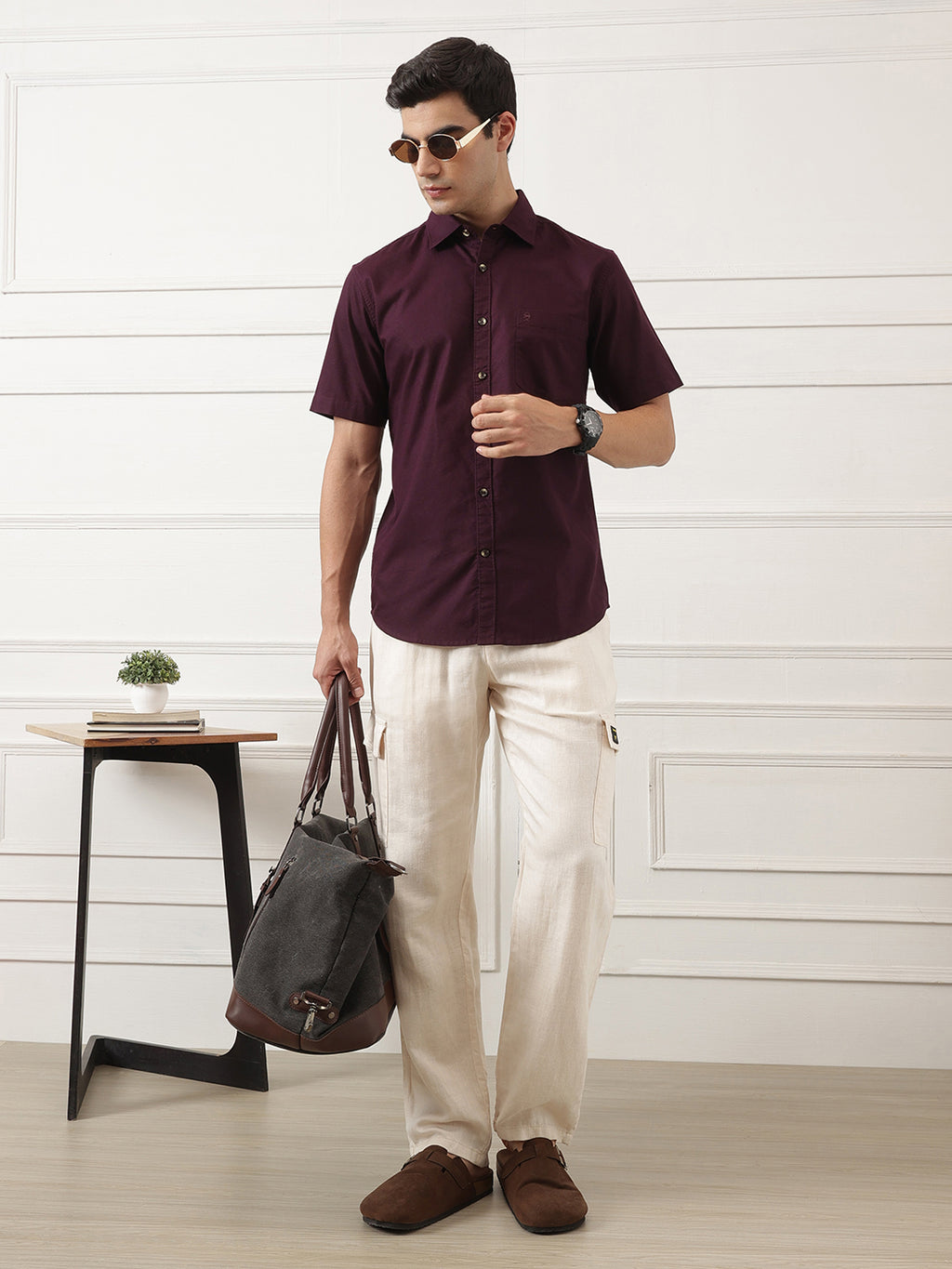 Wine Regular Fit Short Sleeve Spread Collar Solid Oxford Cotton Casual Shirt For Men